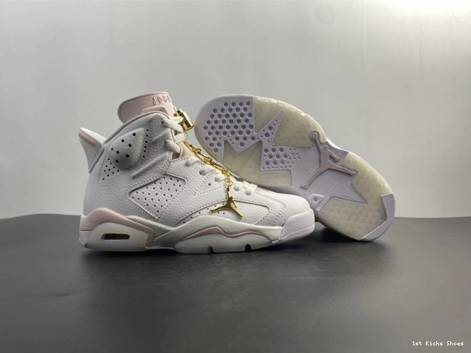 1st Kicks Jordan Gold (W) 6 Retro DH9696-100 Hoops Air 0801